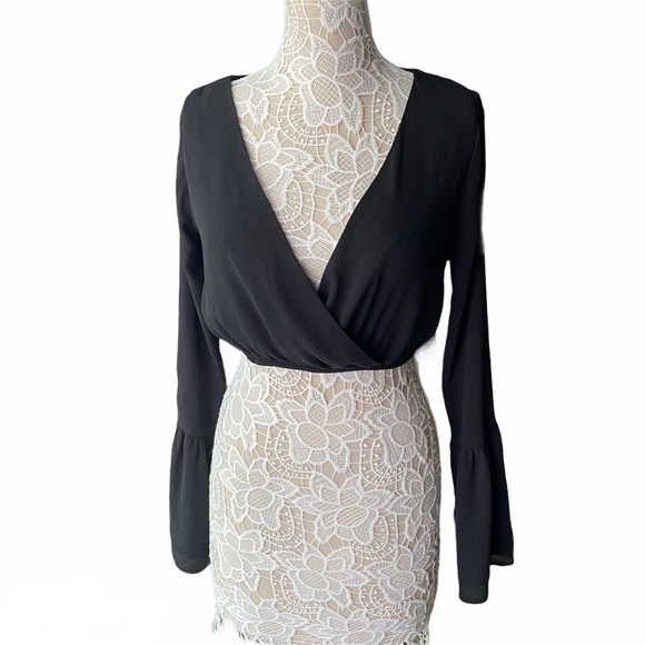 TOBI Black Bell Long Sleeve V Neck Crop Top Y2K size S - Picture 1 of 10